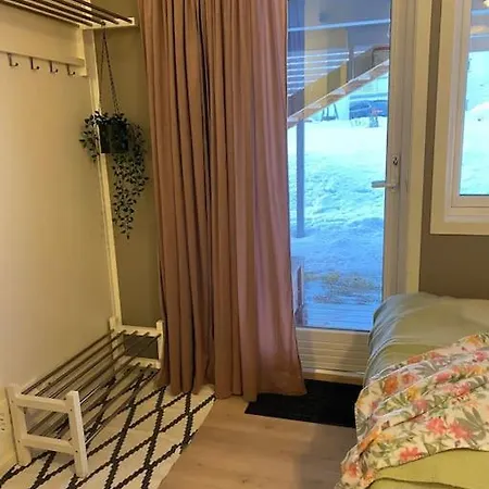 Hybel I Naturskjont Omrade Tromsø